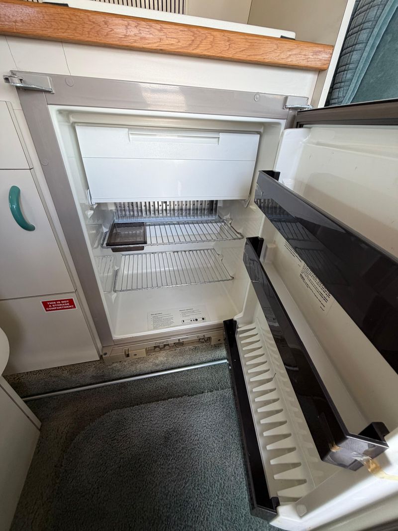 Picture 2/25 of a 1992 Dodge Ram Van B350 for sale in Kyle, Texas