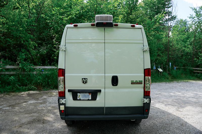Picture 5/17 of a 2018 Ram Promaster 2500 High Roof Campervan for sale in Macomb, Michigan