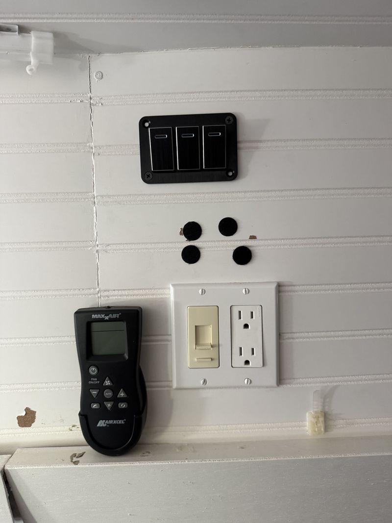 Picture 4/26 of a 1997 Ford E250 for sale in Dallas, Texas