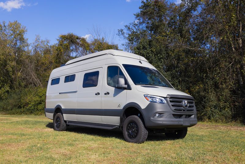 Picture 3/31 of a 2024 Sprinter 170 Premium Plus 4 Cyl HO Diesel AWD/HR Custom for sale in Chattanooga, Tennessee