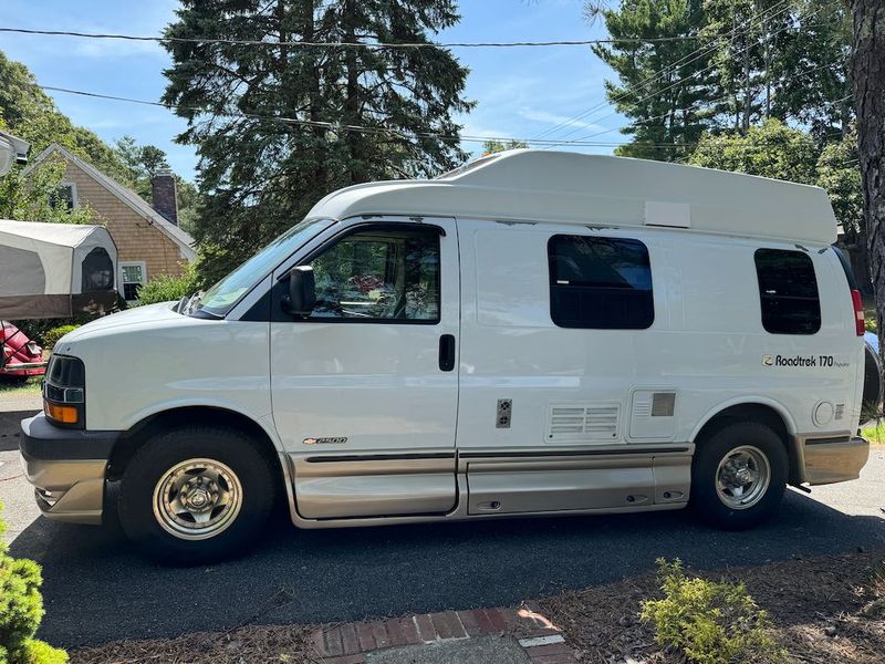 Picture 5/16 of a 2006 Roadtrek 170 Popular for sale in Centerville, Massachusetts