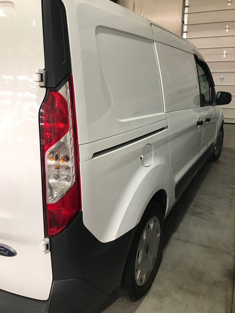 Picture 6/14 of a 2017 Ford Transit Connect XL for sale in Medina, Ohio