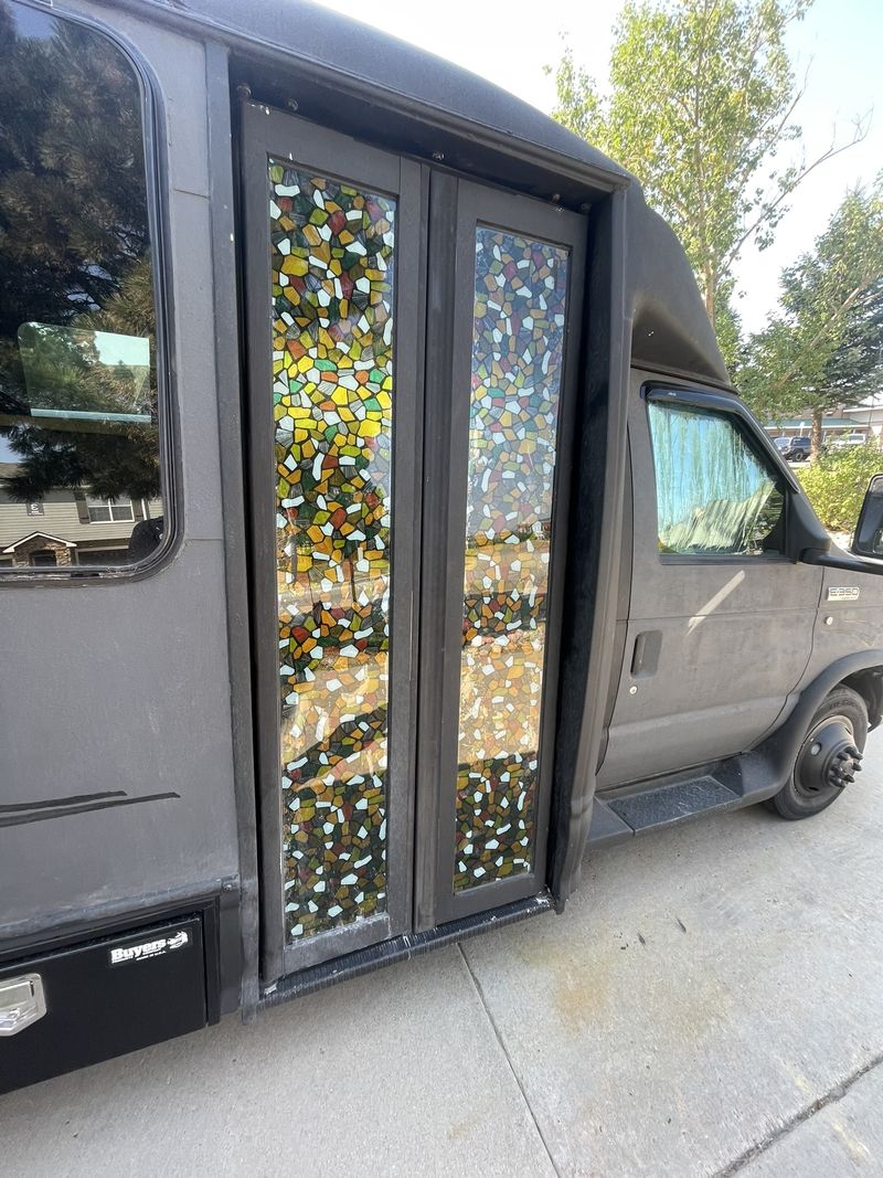 Picture 4/43 of a 2008 Ford STARCRAFT E-350 SUPER DUTY, V8 only 82,000 miles for sale in Castle Rock, Colorado
