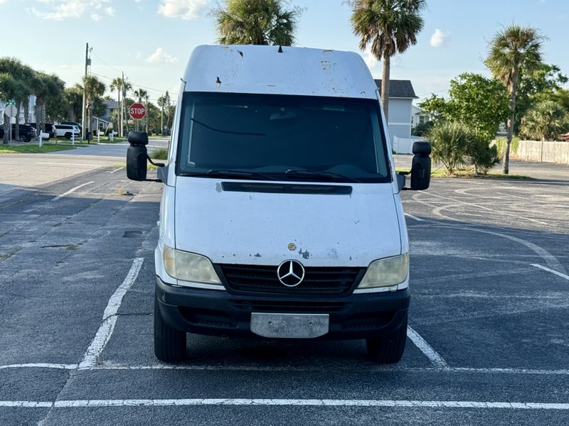 Picture 2/21 of a 2006 t1n sprinter 2500 for sale in Jacksonville Beach, Florida