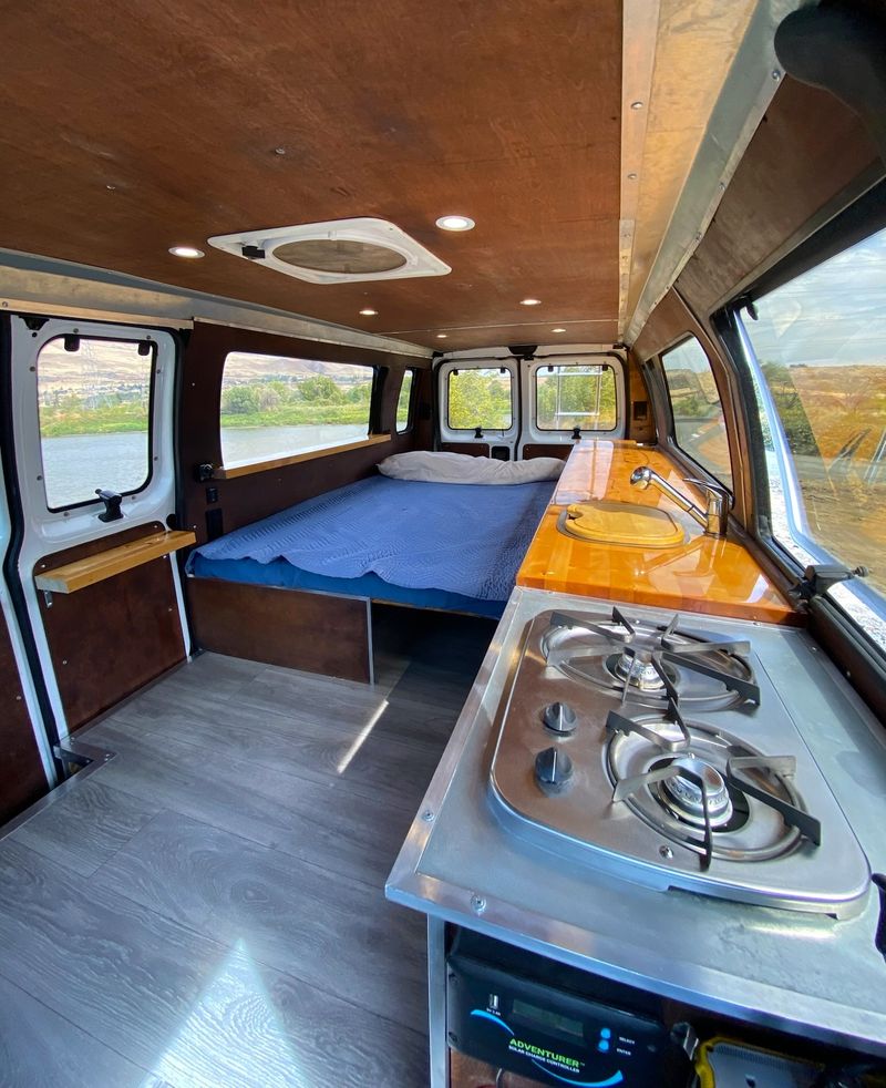 Picture 4/35 of a Off-Grid, Adventure Ready E-350XLT Club Wagon Extended Cab for sale in The Dalles, Oregon
