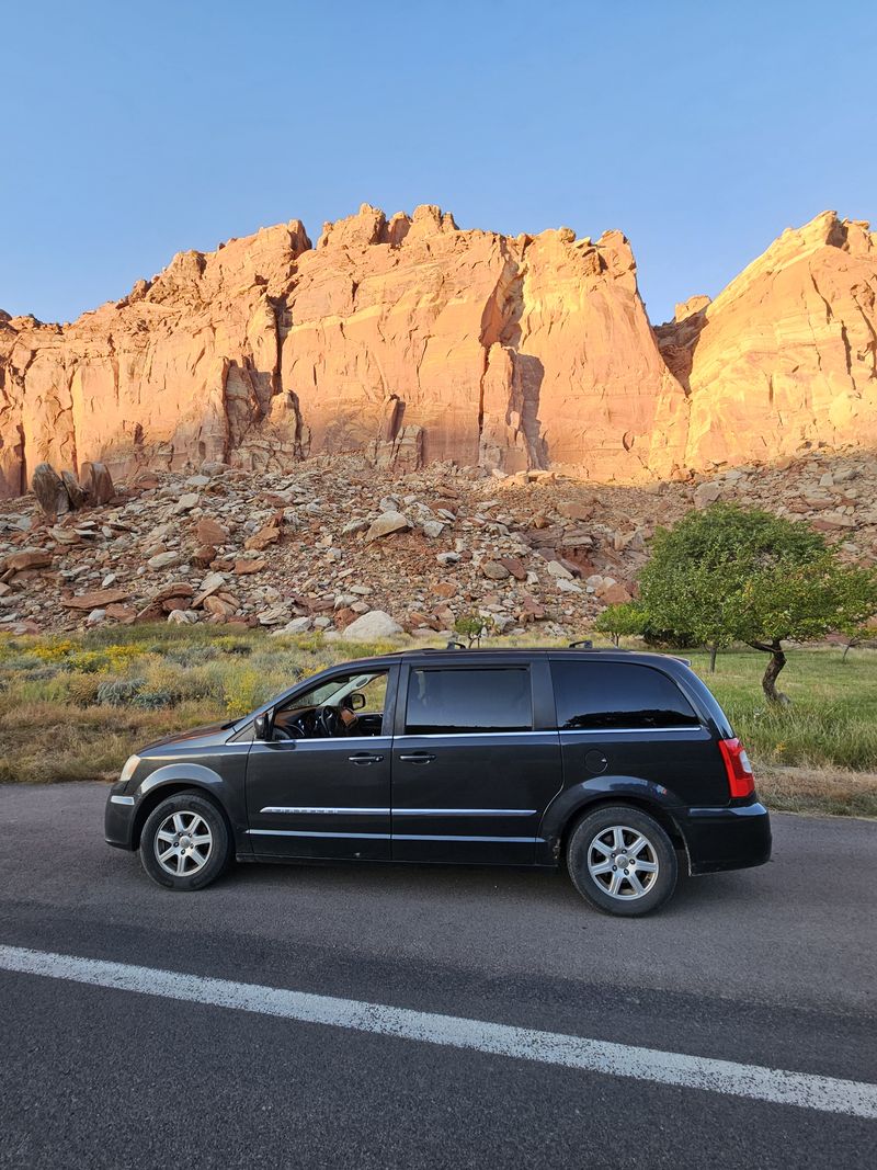 Picture 3/23 of a Chrysler Town Country 2012 Roadtrip ready for sale in Los Angeles, California