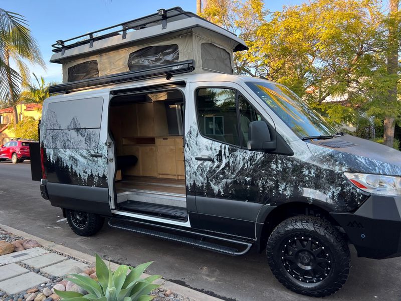 Picture 1/21 of a 2020 Mercedes Benz 4x4 for sale in Victor, Idaho