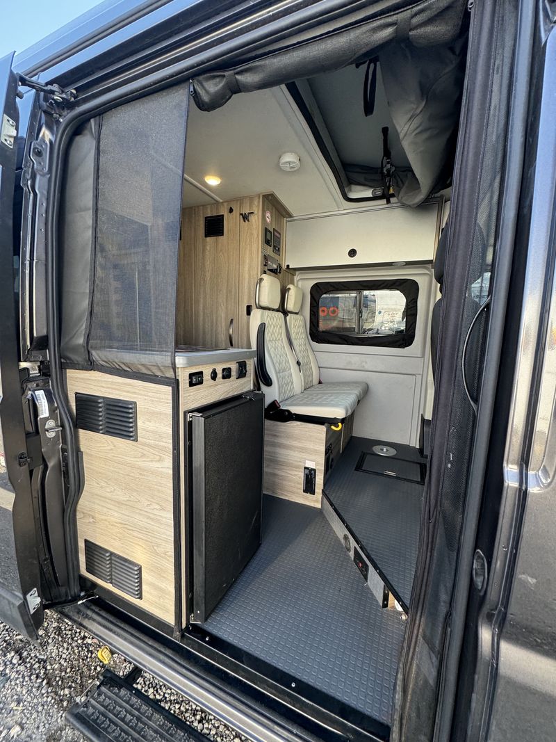 Picture 5/22 of a SOLIS 59PX - Winnebago 2023 Solis 59PX for sale in San Francisco, California