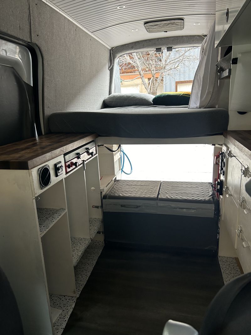 Picture 5/11 of a 2017 Transit 250 RWD with garage and queen bed for sale in Glenwood Springs, Colorado