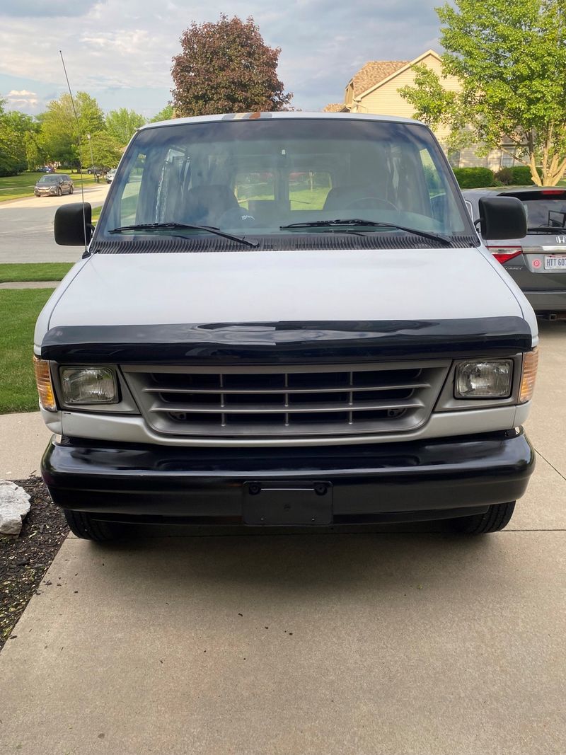 Picture 1/5 of a 1996 Ford E 250 extended cargo van for sale in Toledo, Ohio