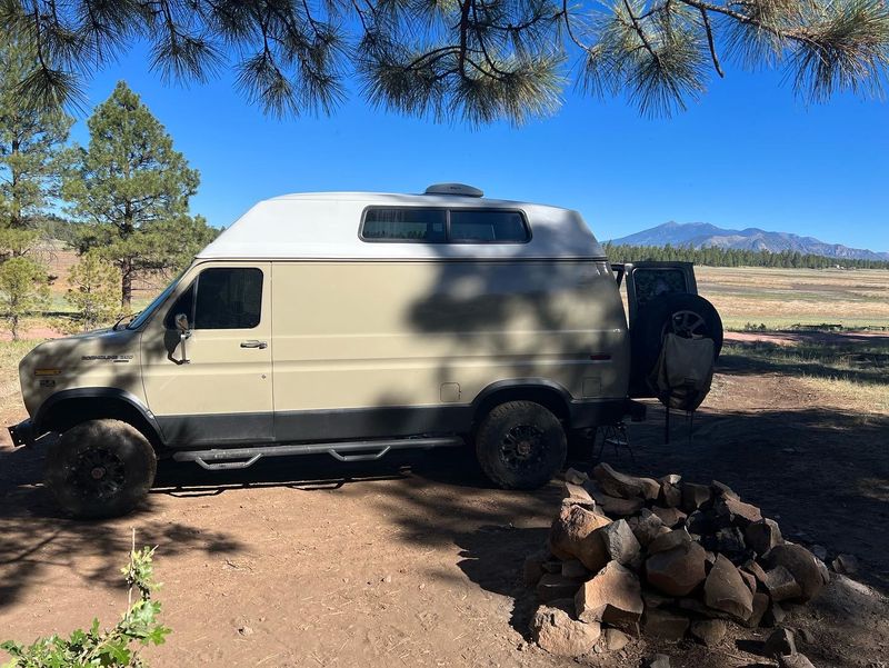 Picture 2/13 of a 1989 quigley 4x4 Ford e350 diesel for sale in Flagstaff, Arizona
