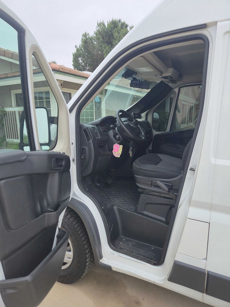 Picture 3/9 of a 2014 Ram Promaster Eco Diesel Complete Build for sale in Mira Loma, California