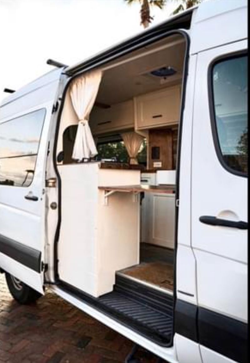 Picture 3/22 of a Off grid fully converted Mercedes 144 wheel base sprinter for sale in Kingman, Arizona