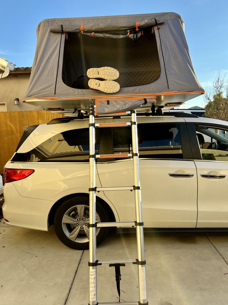 Picture 2/11 of a 2019 Honda Odyssey EX-L for sale in Templeton, California