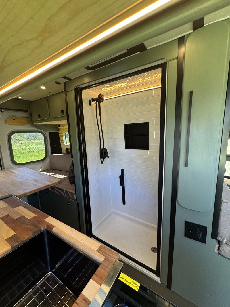 Picture 5/45 of a A Travelers Nest for sale in Wildomar, California