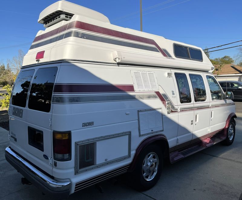 Picture 5/22 of a 1994 Ford E250 Coachman MH19RB for sale in Amesbury, Massachusetts