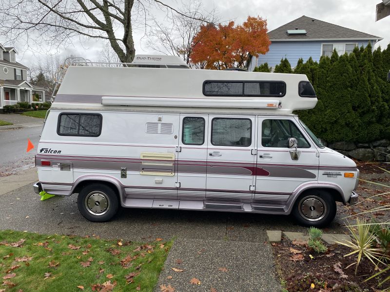 Picture 6/16 of a 1996 Chevy G30 campervan for sale in Tacoma, Washington
