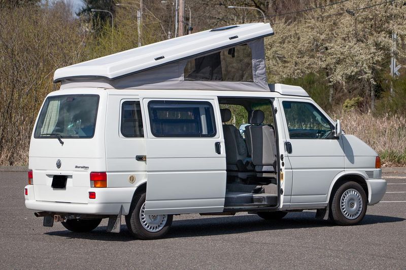 Picture 4/30 of a 1999 Volkswagen EuroVan Camper – excellent condition for sale in Olympia, Washington