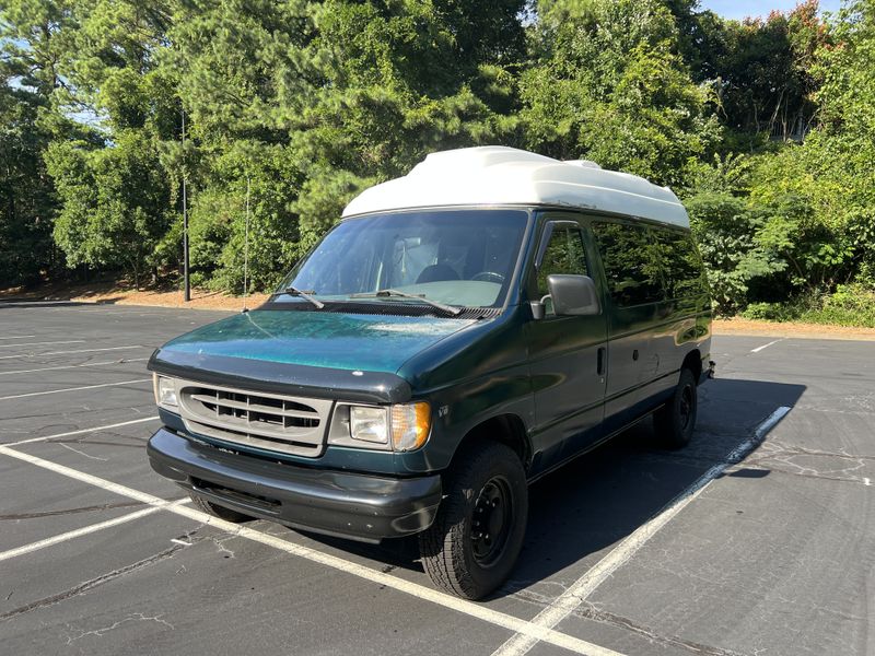 Picture 4/18 of a 1999 Ford E-350 Camper Van for sale in Atlanta, Georgia