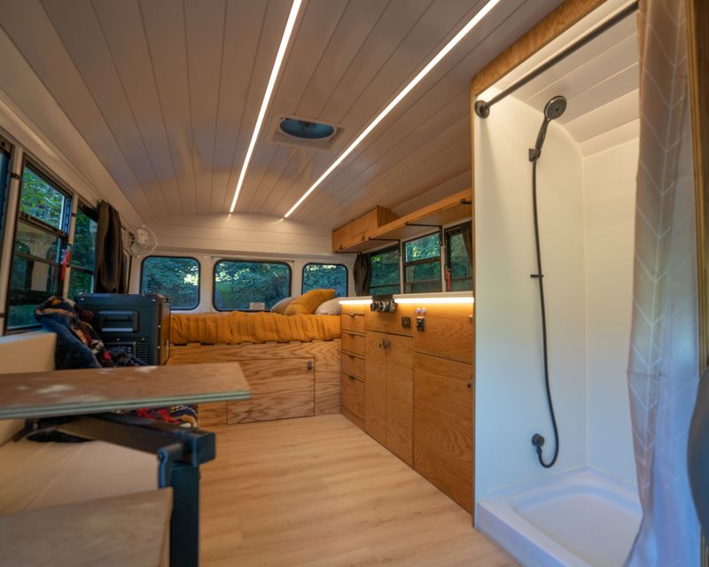 Picture 2/19 of a 7.3 powerstroke short bus-48,000 Original miles for sale in Eugene, Oregon