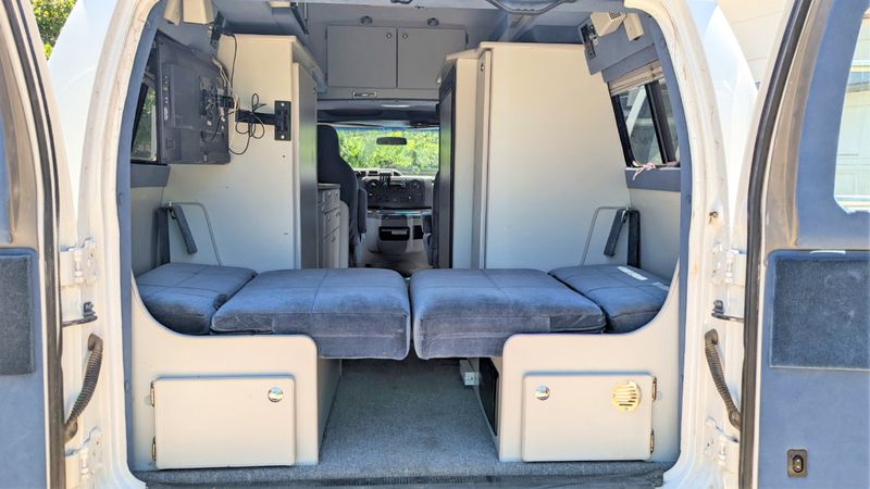 Picture 5/20 of a 2011 Ford E-350 Sportsmobile camper van, 39,102 miles for sale in Boulder, Colorado