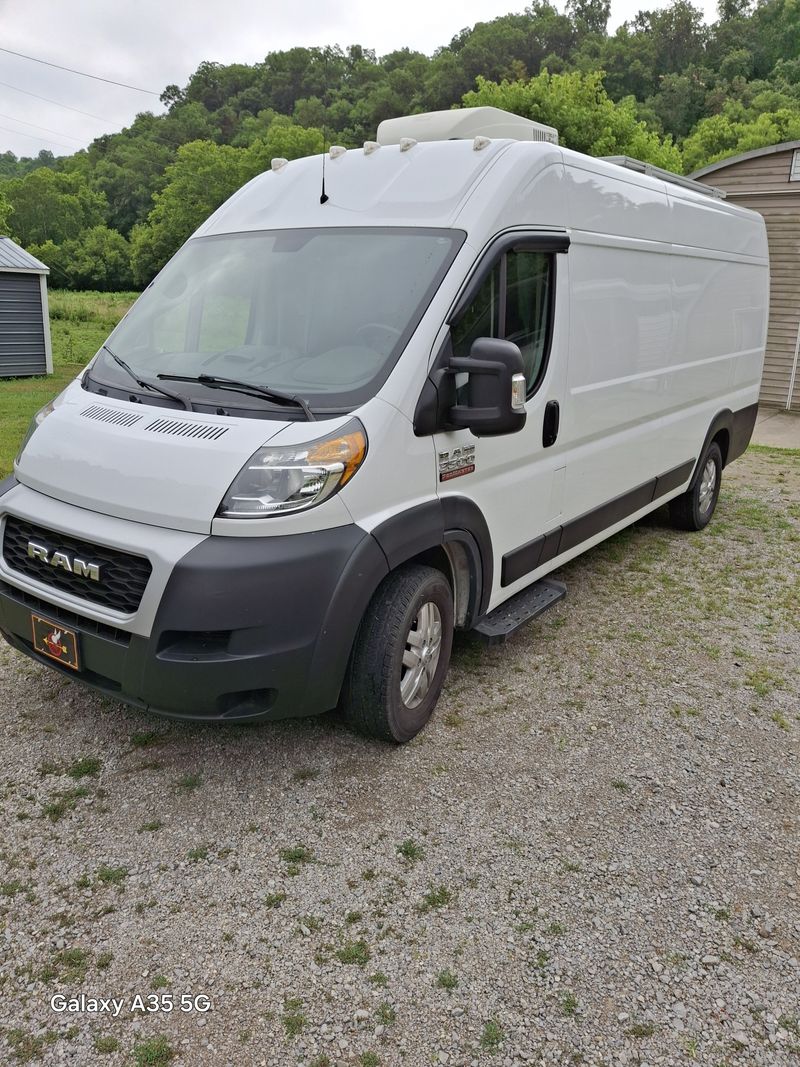 Picture 3/21 of a 2021 Promaster 159 EXT twin bed camper for sale in Thorn Hill, Tennessee