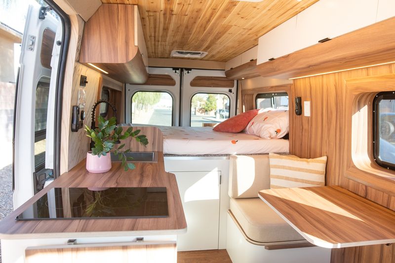 Picture 6/11 of a Somer - The home on wheels by Bemyvan for sale in Las Vegas, Nevada