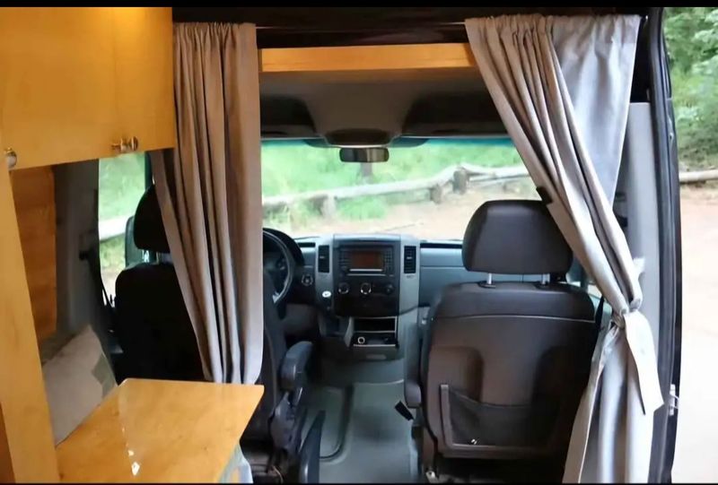 Picture 5/15 of a 2014 mercedes benz sprinter 170" wheelbase for sale in Coquille, Oregon