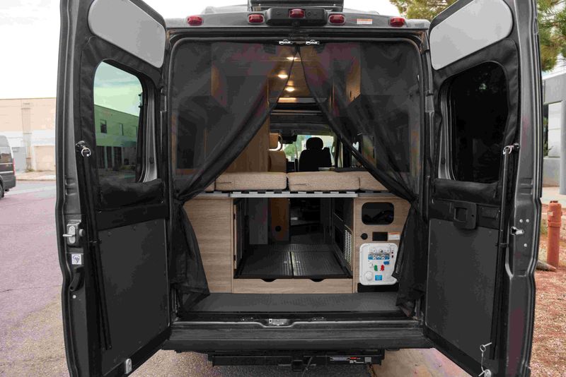 Picture 5/26 of a 2023 Winnebago Solis 59PX for sale in Phoenix, Arizona