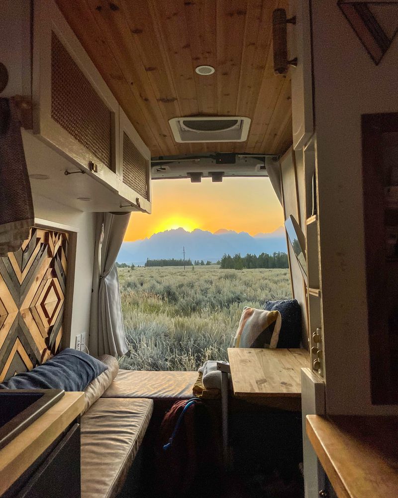 Picture 5/20 of a 2020 Transit High Roof | Murphy Bed & Remote Working Setup for sale in Salt Lake City, Utah