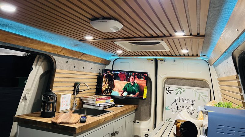 Picture 5/24 of a 2011 Ford Transit Connect (PRICE REDUCED) for sale in Melbourne, Florida