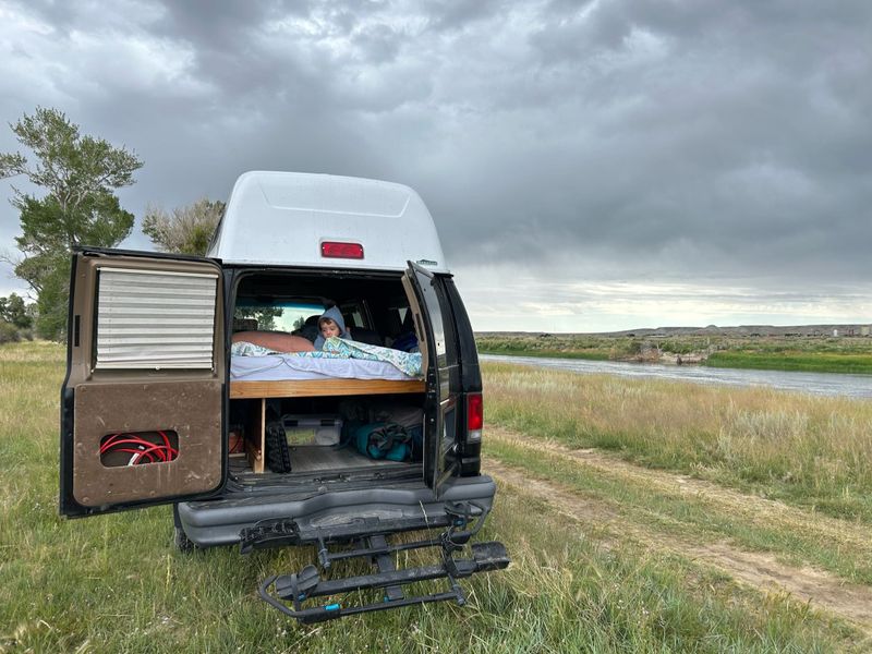 Picture 2/11 of a 2004 E350 Extended 4x4 Hi-top for sale in Lander, Wyoming