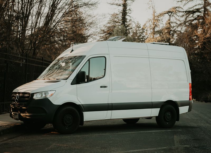 Picture 1/22 of a 2022 Mercedes-Benz Sprinter 144WB- Low Miles- Off Grid Ready for sale in Sacramento, California
