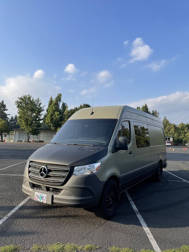 Picture 3/16 of a 2019 Mercedes 170 Sprinter Van for sale in Portland, Oregon