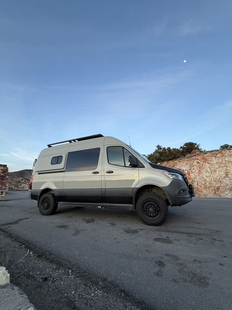 Picture 3/11 of a 2021 Mercedes- Benz 144 Hightop Sprinter 4x4 for sale in Reno, Nevada