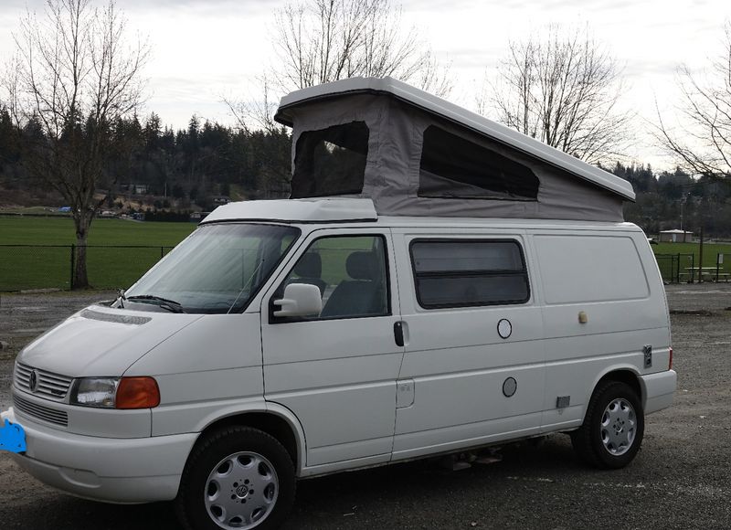 Picture 2/10 of a 1999 Volkswagen Eurovan camper for sale in Seattle, Washington