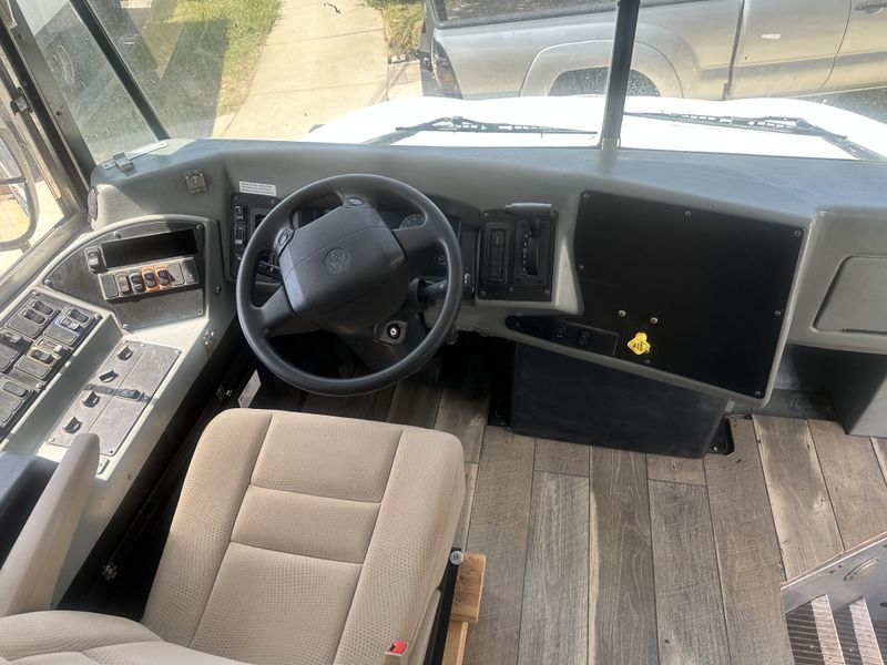 Picture 5/11 of a 2010 Bluebird Vision Propane Bus for sale in Wilmington, California