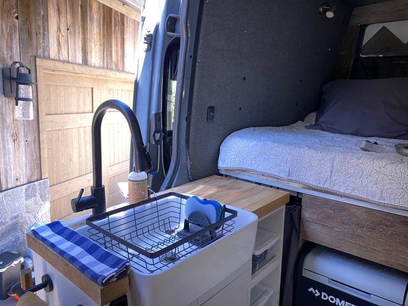 Picture 6/21 of a 2014 Highroof Sprinter Campervan for sale in Basalt, Colorado