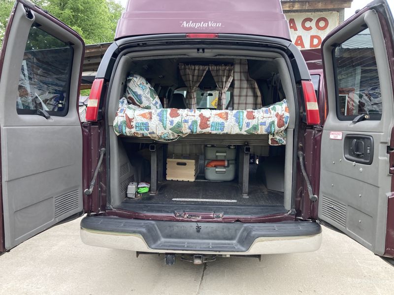Picture 3/11 of a 2004 Chevy Express 3500 handicap camper Van Nice Ride for sale in Oskaloosa, Iowa