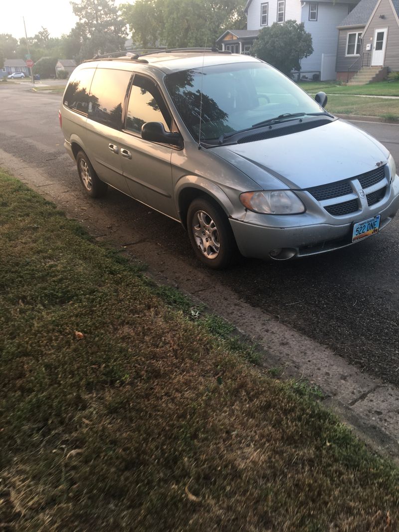 Picture 3/5 of a 2003 dodge caravan AWD for sale in Dickinson, North Dakota