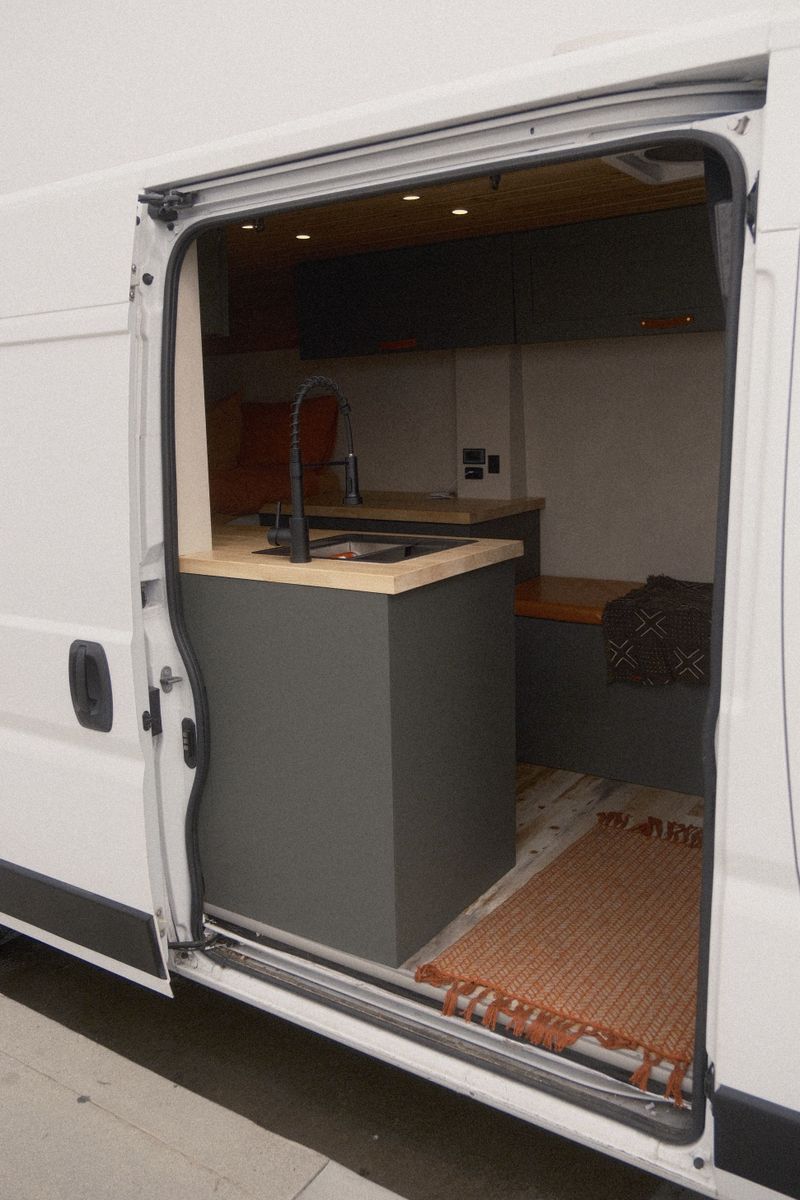 Picture 2/15 of a 2019 Ram ProMaster for sale in Long Beach, California