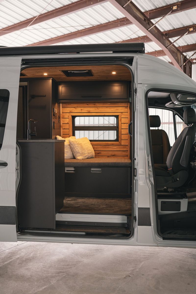 Picture 3/13 of a Outdoorsman Dream Sprinter 170 AWD for sale in Kenilworth, New Jersey