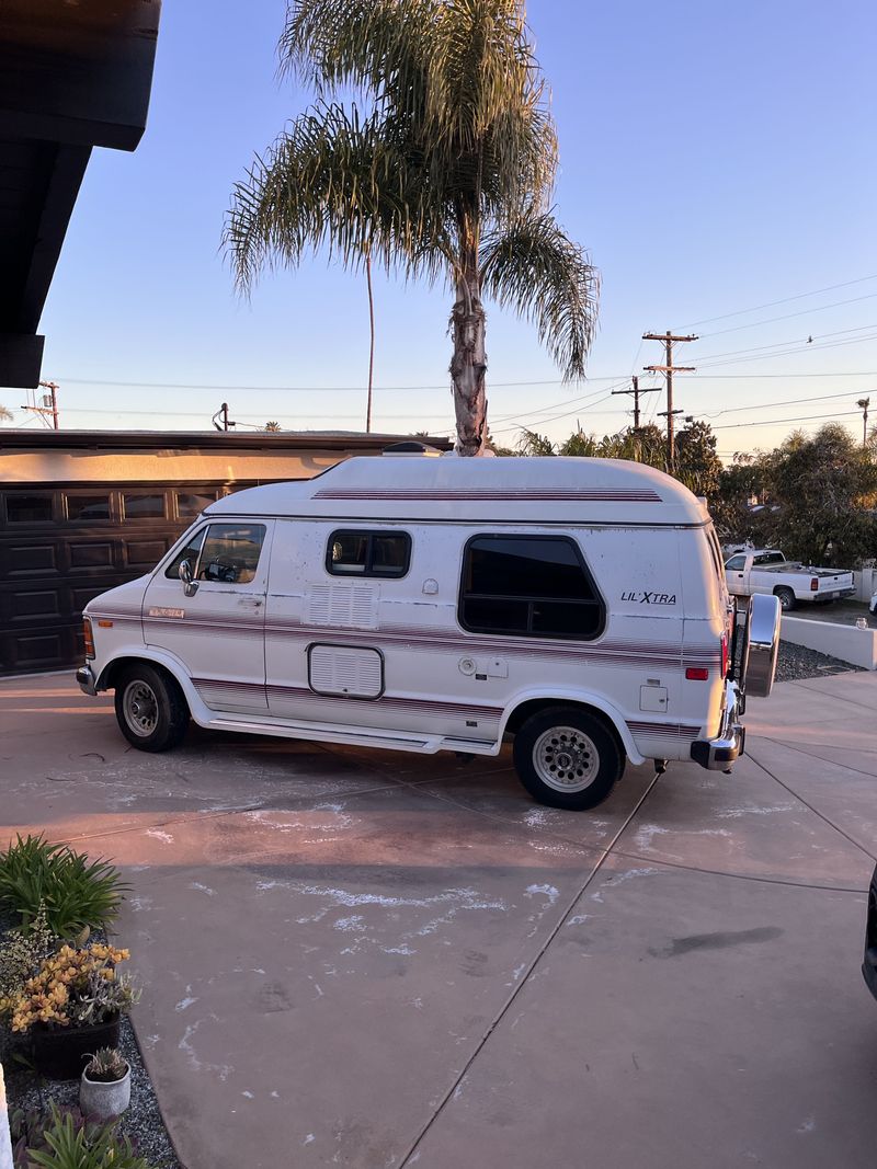 Picture 2/10 of a 1990 Dodge B350 Xplorer Motorhome  for sale in Carlsbad, California