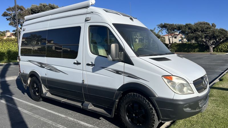 Picture 3/10 of a 2007 Sprinter Roadtrek SS Agile for sale in Sunset Beach, California