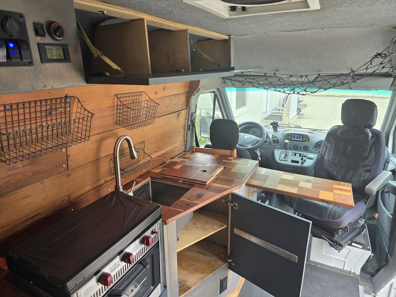 Picture 2/26 of a 2006 Freightliner Sprinter Van Conversion for sale in Los Angeles, California