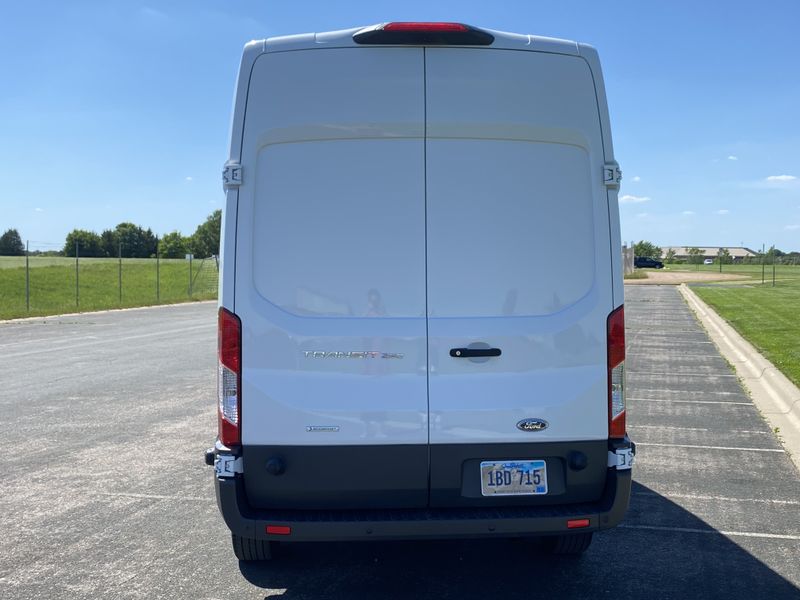 Picture 4/17 of a CLEAN 2018 T-250 High Roof, Ecoboost, 30k Miles for sale in Chicago, Illinois