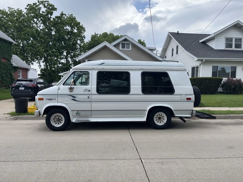 Picture 1/8 of a 1994 GMC Vandura 2500 for sale in Monona, Iowa