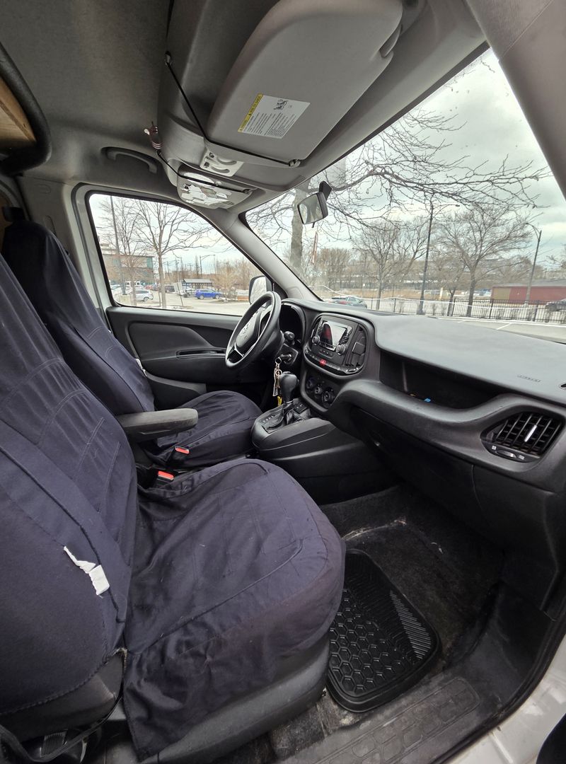 Picture 4/6 of a Ram promaster city 2015 for sale in Chicago, Illinois