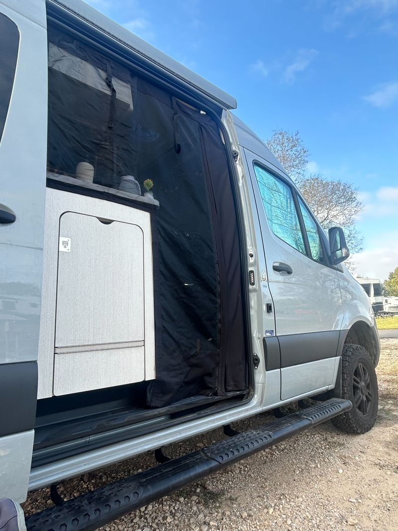 Picture 3/23 of a 2025 Thor Eddie Bauer 19EB for sale in Marysville, Washington