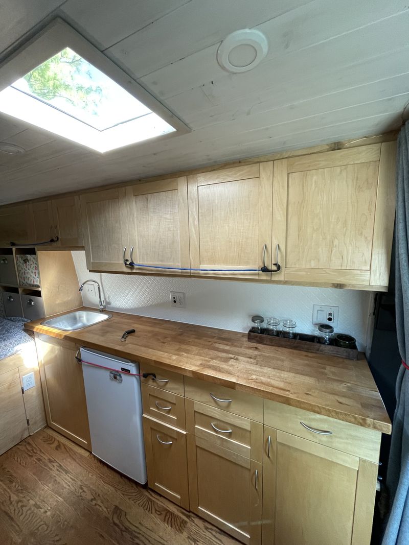 Picture 3/20 of a 2011 Sprinter Travel Van for sale in Novi, Michigan